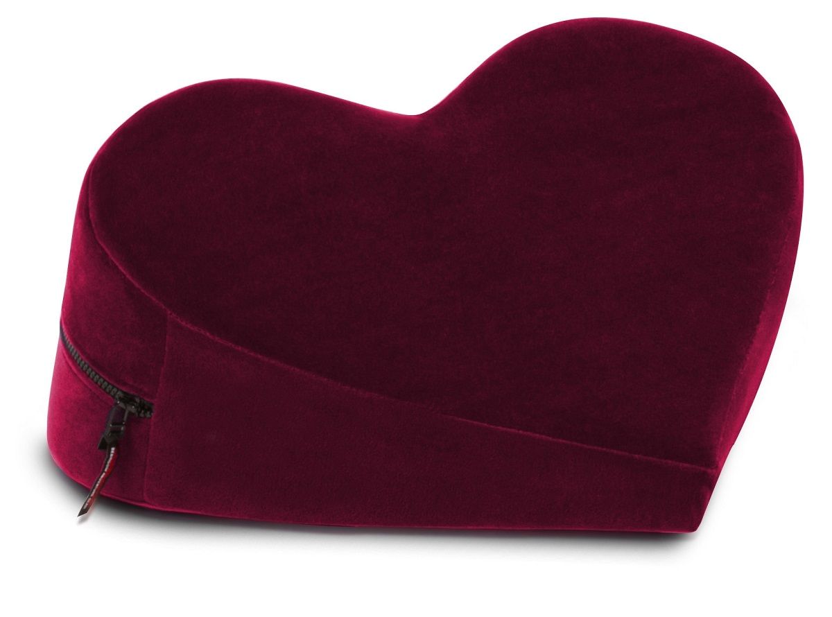 Купить Малая вишнёвая подушка-сердце для любви Liberator Retail Heart Wedge в Москве.