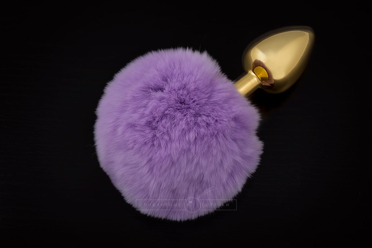 Купить Маленькая золотистая пробка с пушистым фиолетовым хвостиком в Москве.