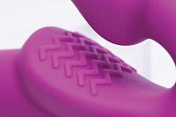 Купить Ярко-розовый безремневой вибрострапон Evoke Vibrating Strapless Silicone Strap-on Dildo в Москве.