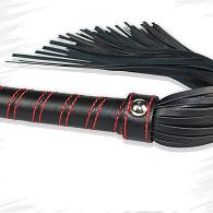 Купить Черная плеть с петлей и контрастной красной строчкой - 45,7 см. в Москве.