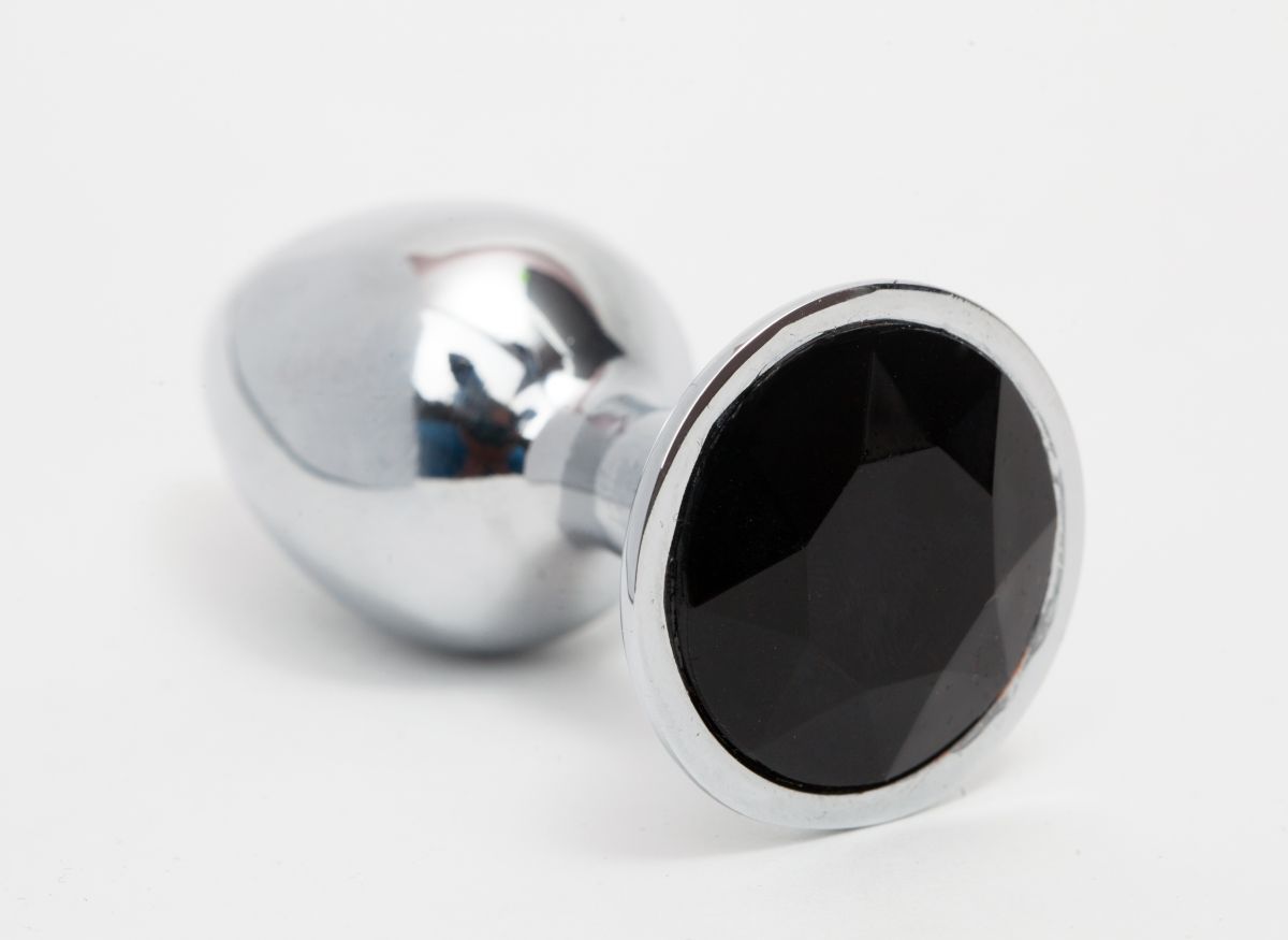 Купить Серебристая анальная пробка с черным кристаллом - 8,2 см. в Москве.