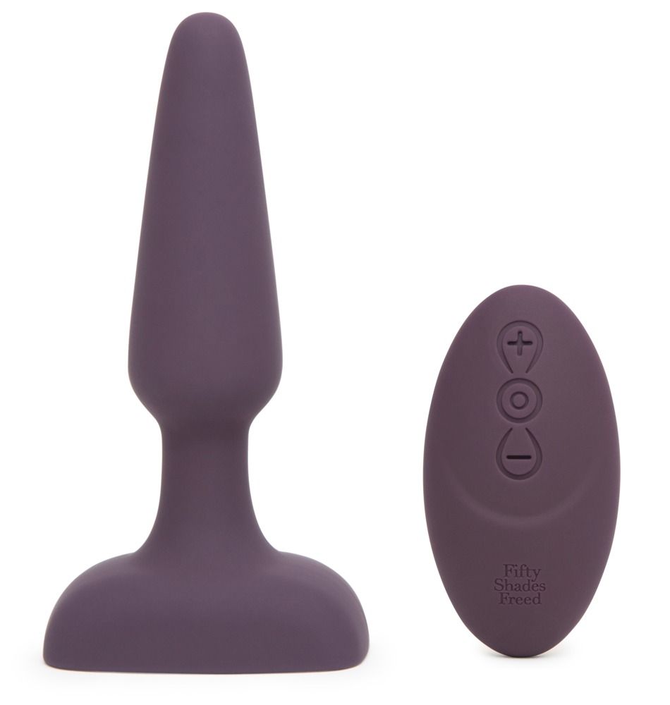 Купить Фиолетовая вибровтулка Fifty Shades Freed Feel So Alive Rechargeable Vibrating Pleasure Plug - 14 см. в Москве.