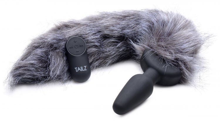 Купить Черная анальная вибропробка с серым лисьим хвостом Grey Fox Tail Vibrating Anal Plug в Москве.