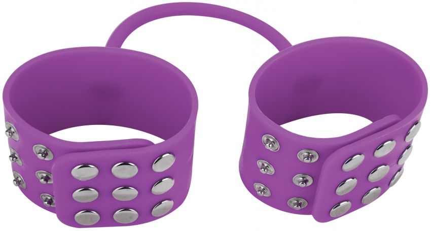 Купить Фиолетовые силиконовые наручники с заклепками в Москве.