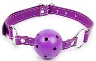 Купить Фиолетовый кляп-шарик на регулируемом ремешке с кольцами в Москве.
